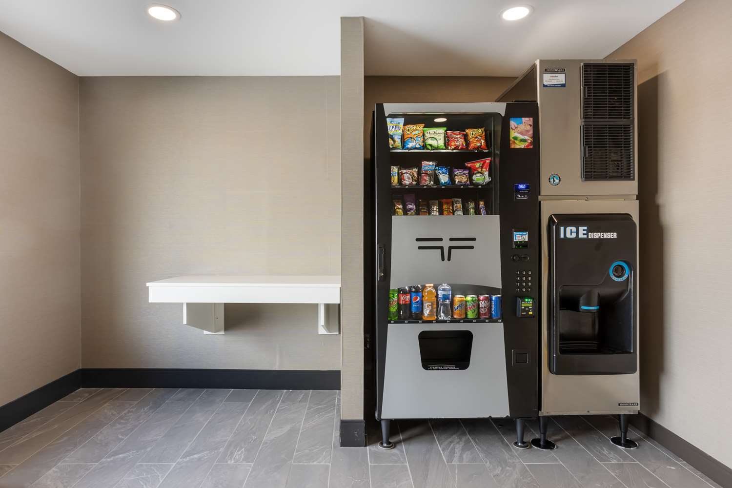 Best Western Plus Columbia Inn 29/53