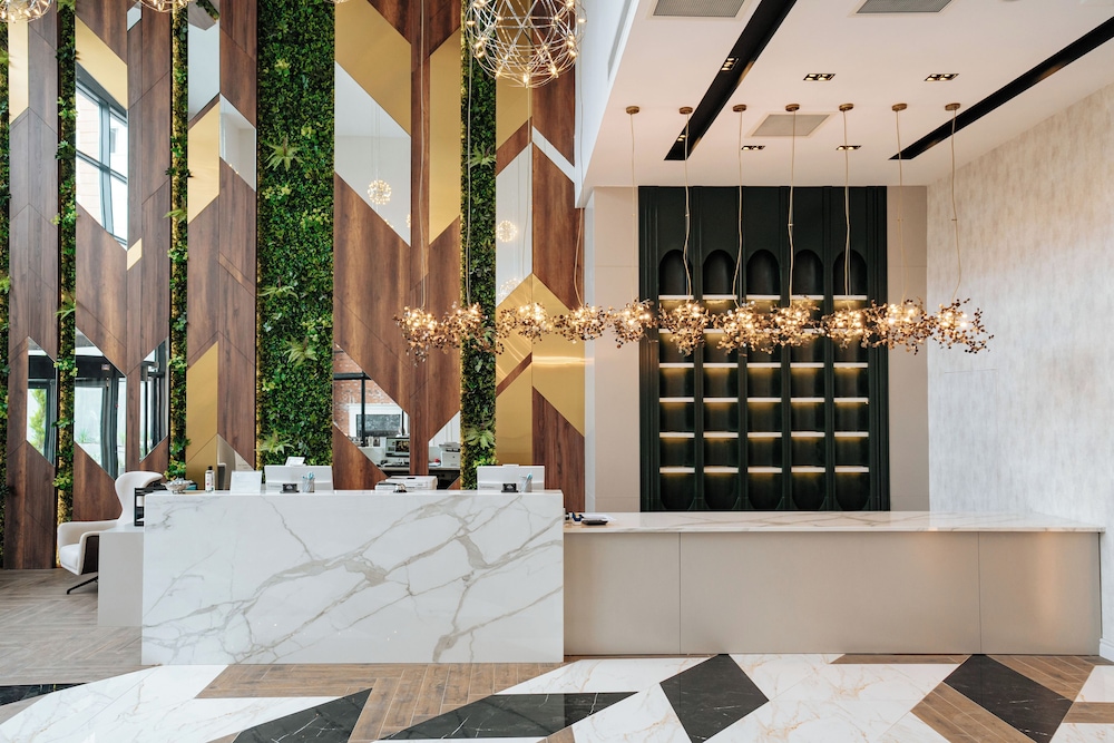 Empula Hotel & Residences 10/50