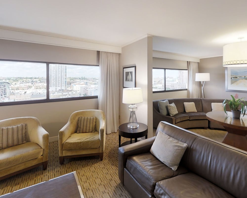 Hyatt Regency Milwaukee 41/73