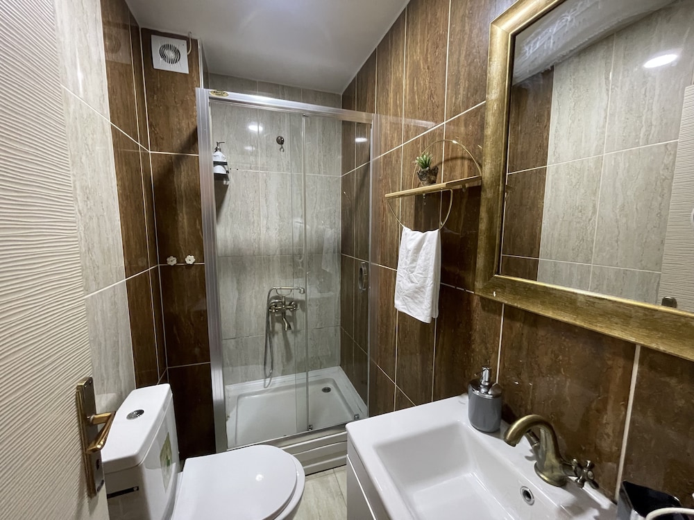 Moda Suites 48/50