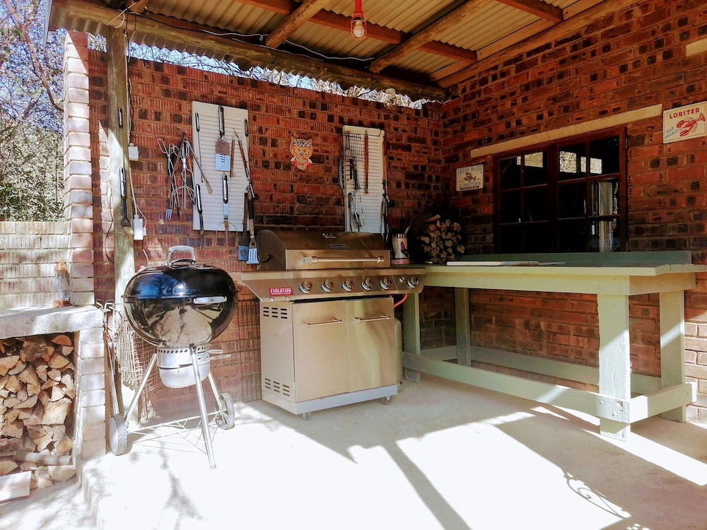 Hawklee Country House 5/50