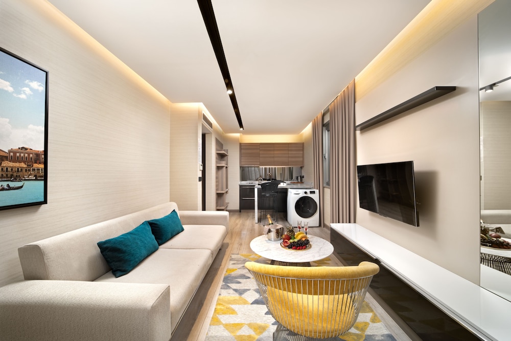 Nish Palace Exclusive Suites 34/48