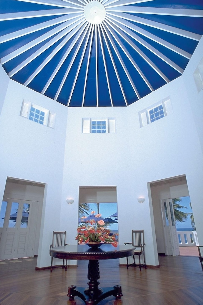 Blue Haven Hotel 40/58