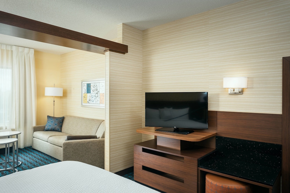 Fairfield Inn Suites Tacoma Dupont 22/33