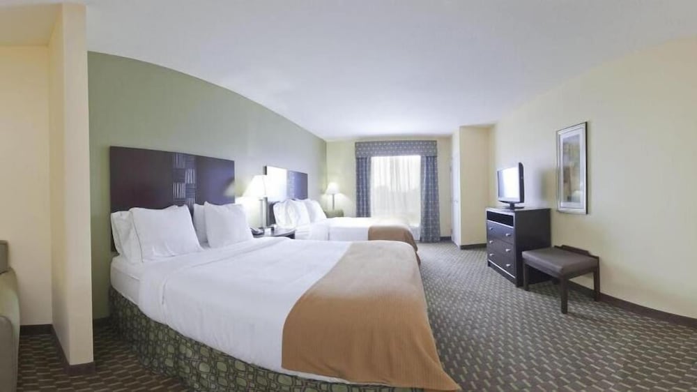 Holiday Inn Express Hotel Suites Saint Augustine North 15/77