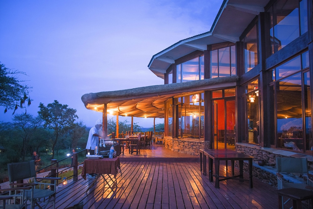 Serengeti Simba Lodge 2/30