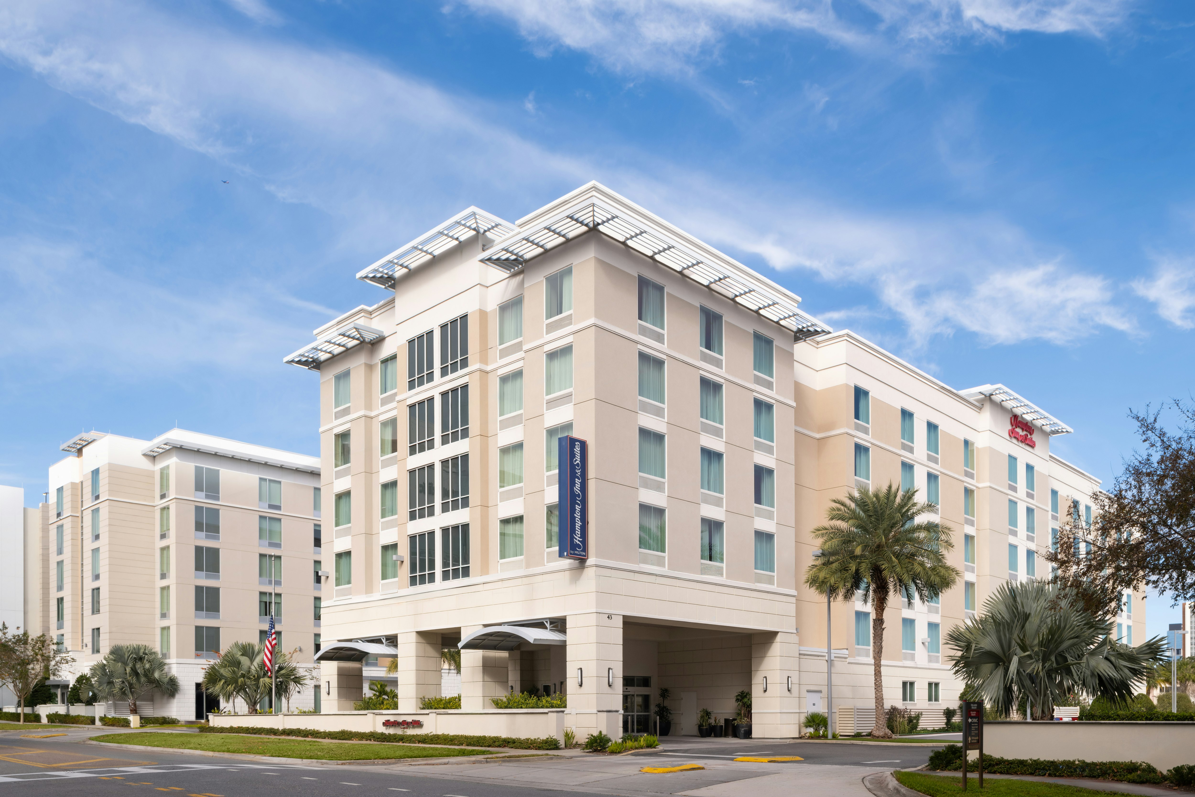 Hampton Inn & Suites Orlando/Downtown South - Medical Center photo3