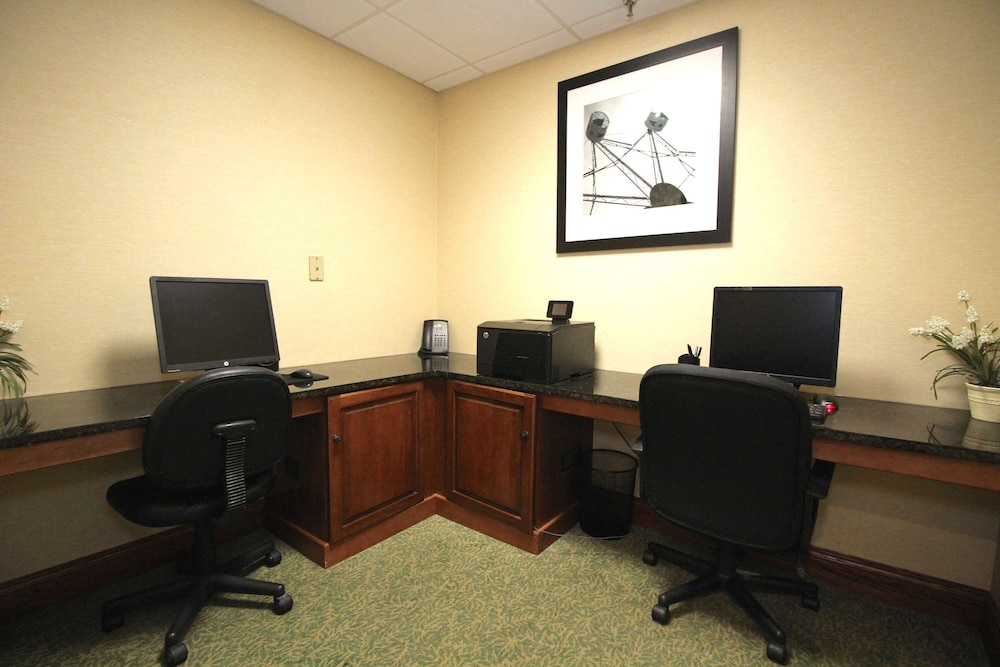 Country Inn & Suites By Radisson Sandusky South OH 30/32
