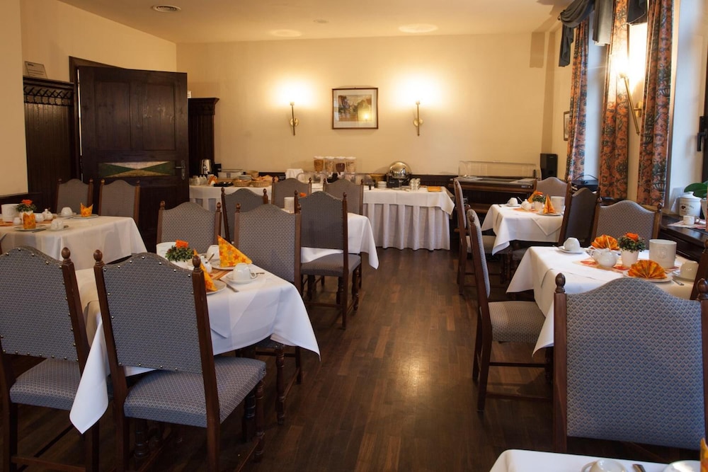 Hotel & Restaurant Klosterhof 39/57