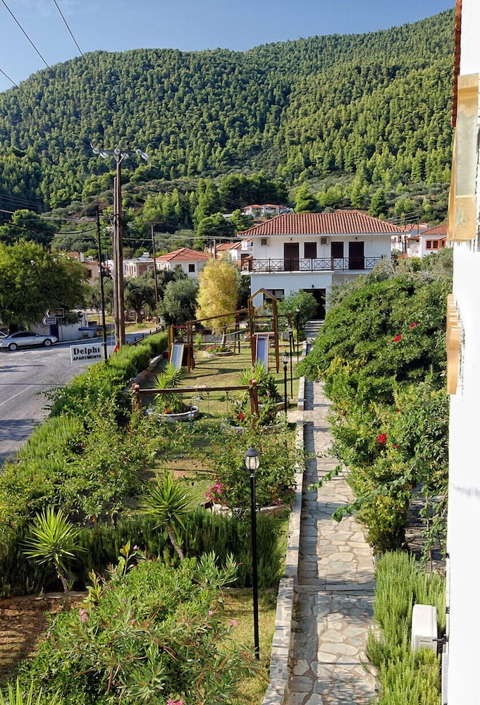 Delphi Resort 56/66