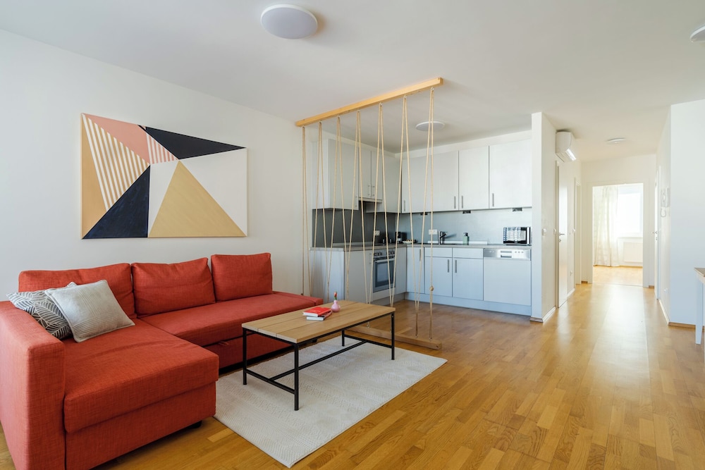 Ambiente Serviced Apartments - Centre 31/50