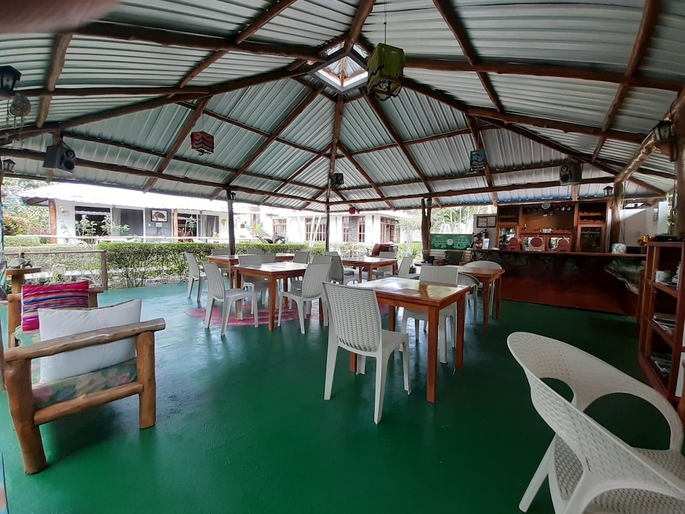 Suymar Ecolodge Galapagos 54/75