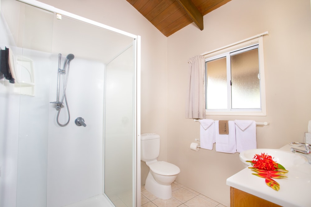 Moana Sands Beachfront Hotel 25/58