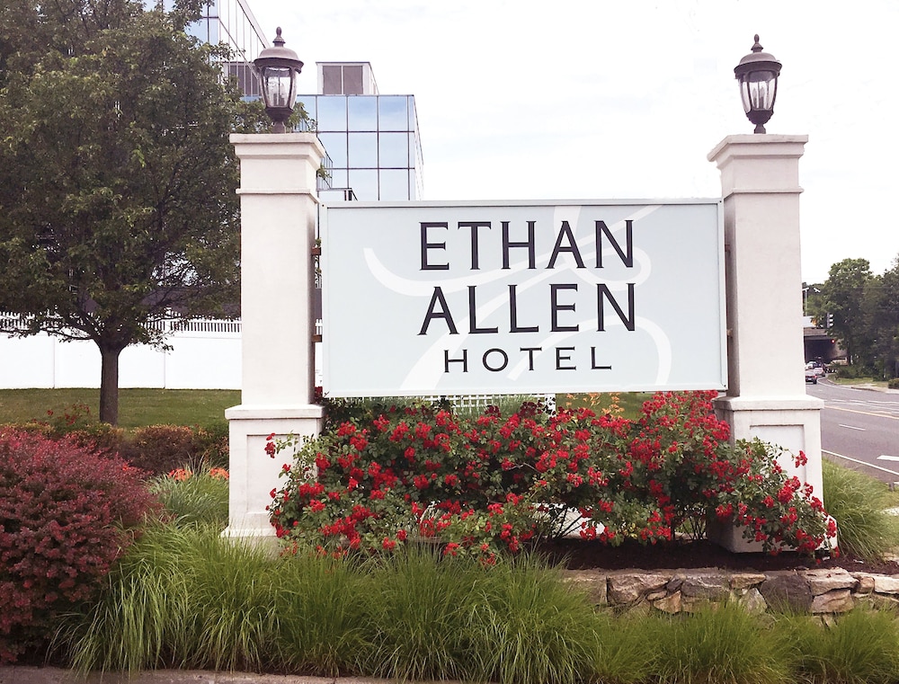 Ethan Allen Hotel 4/65
