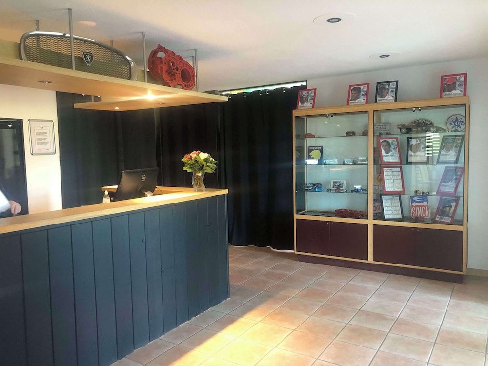 Enzo Hotels Chartres Mainvilliers By Kyriad Direct 3/24