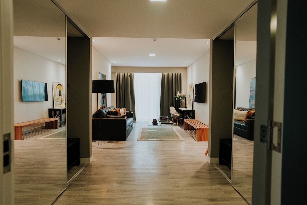 Howard Johnson by Wyndham Resistencia La Ribera 32/48