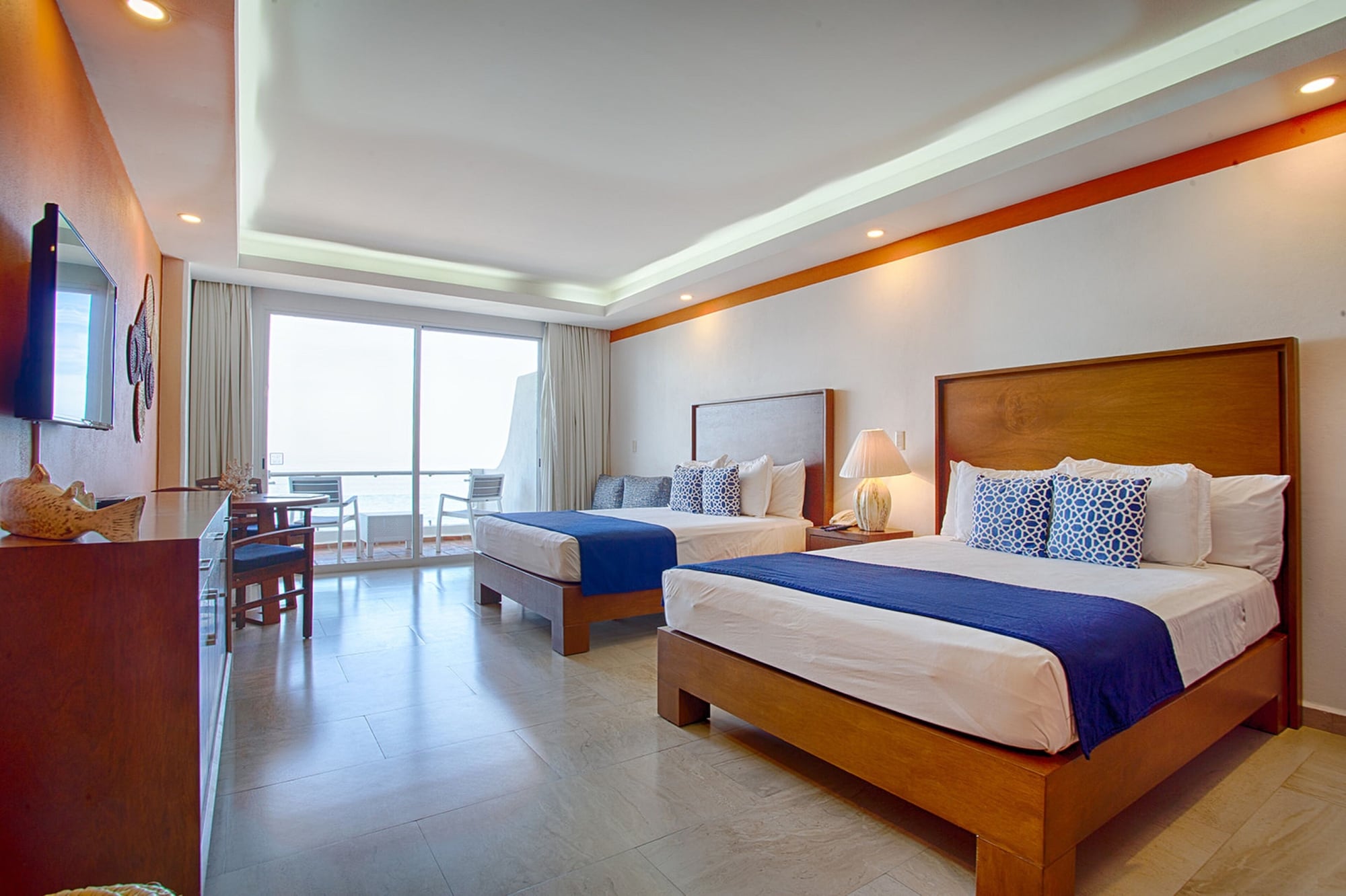 PREMIUM, SUITE, 2 QUEEN BEDS, OCEAN FRONT