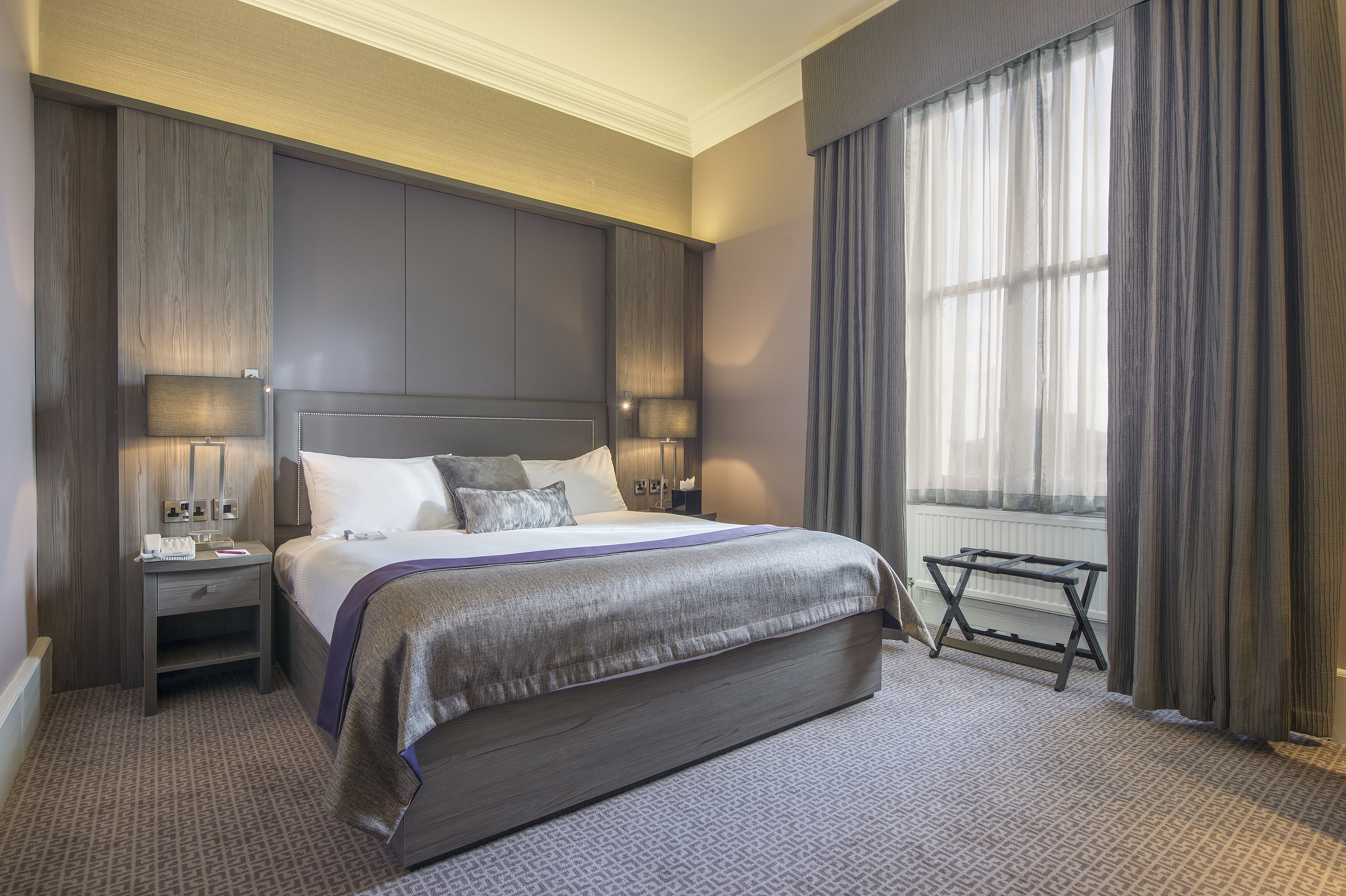 PREMIUM, KING BED