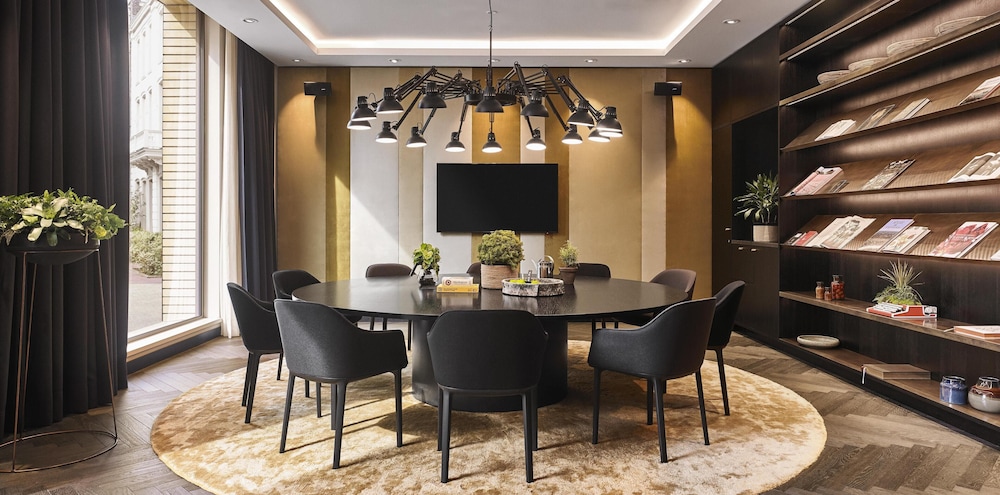 Hyatt Regency Amsterdam 63/71