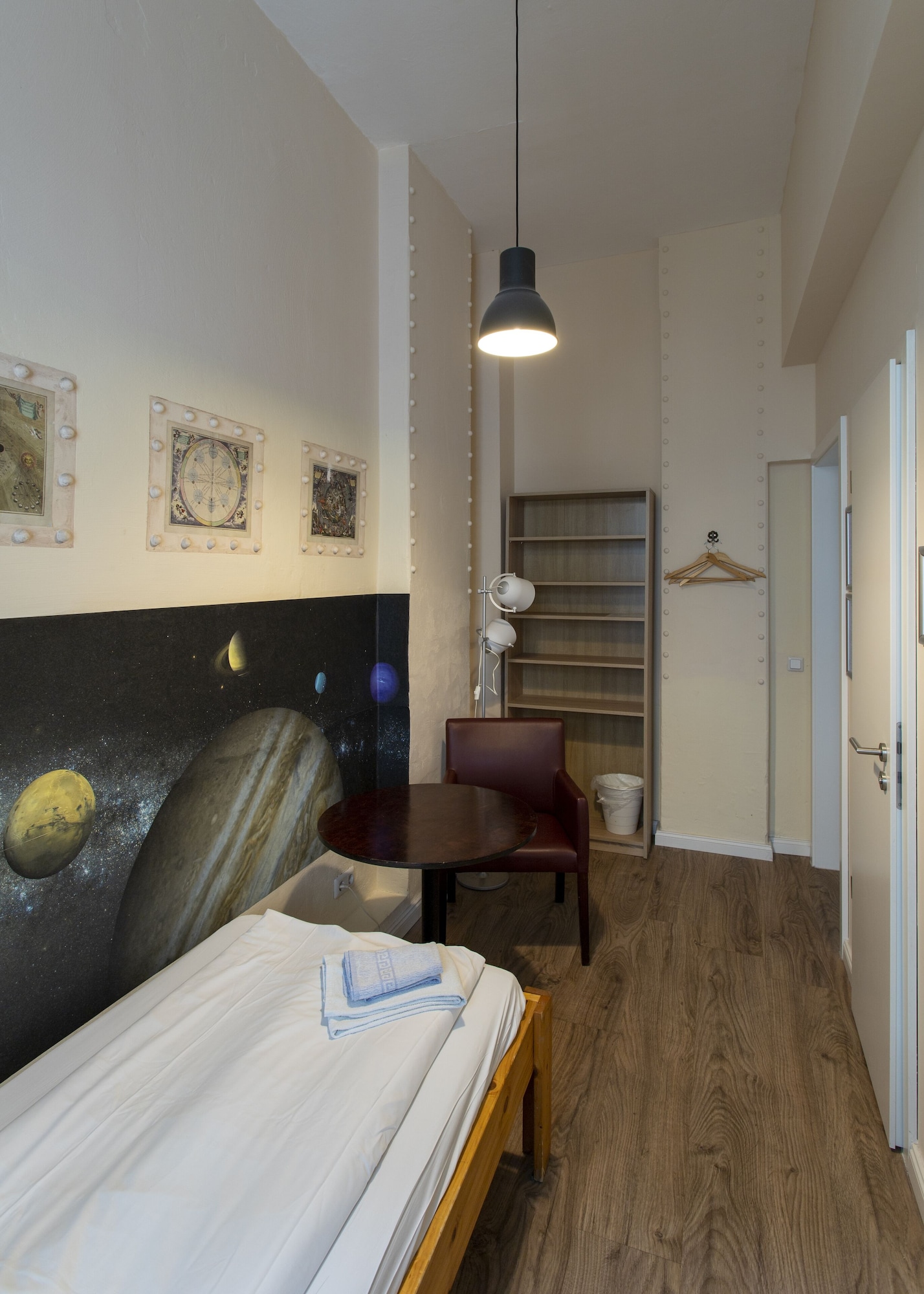 ECONOMY, SINGLE, PRIVATE BATHROOM