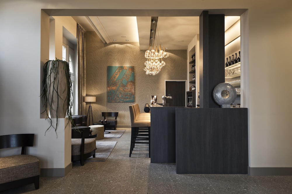 Terhills Hotel - Different Hotels 8/59