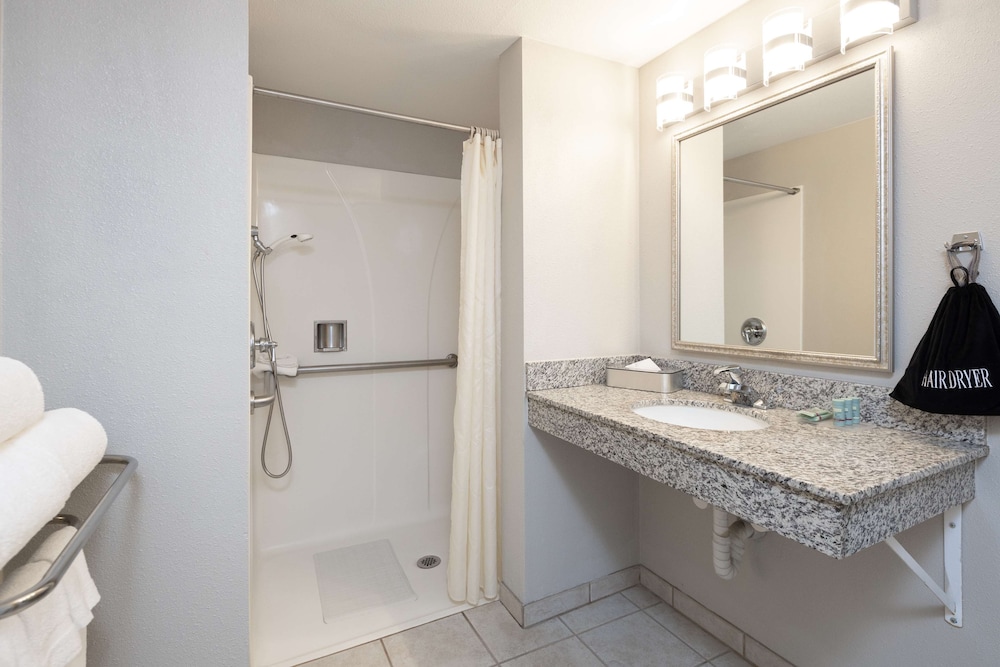 Best Western Inn & Suites San Mateo - San Francisco Airport 12/29