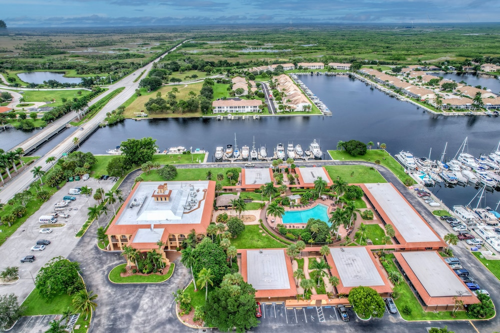Port of the Islands Everglades Adventure Resort 78/79