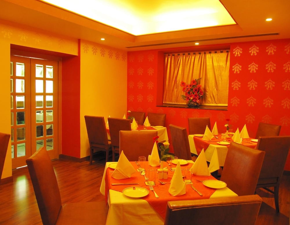 Ritz Plaza 34/50