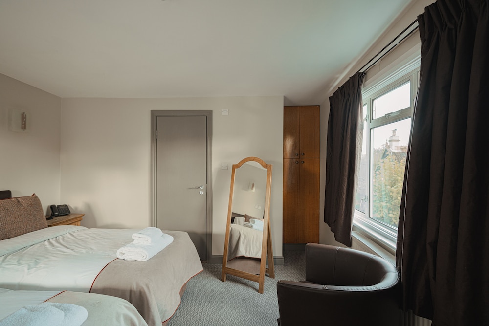 The Old Mill Hotel &amp; Lodge 30/67