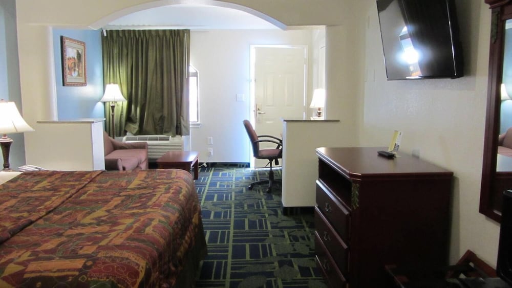 Regency Inn 14/30
