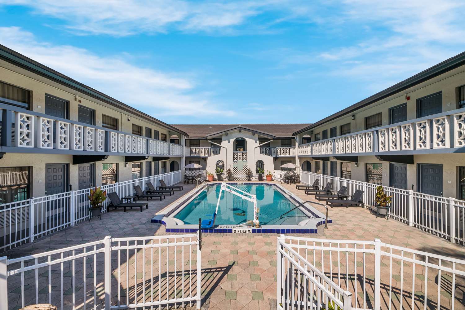 Quality Inn & Suites Altamonte Springs Orlando-North 40/41