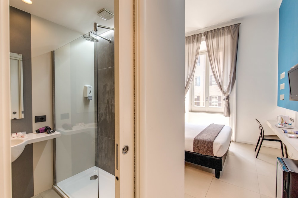 ECCE ROMA SUITES 13/47
