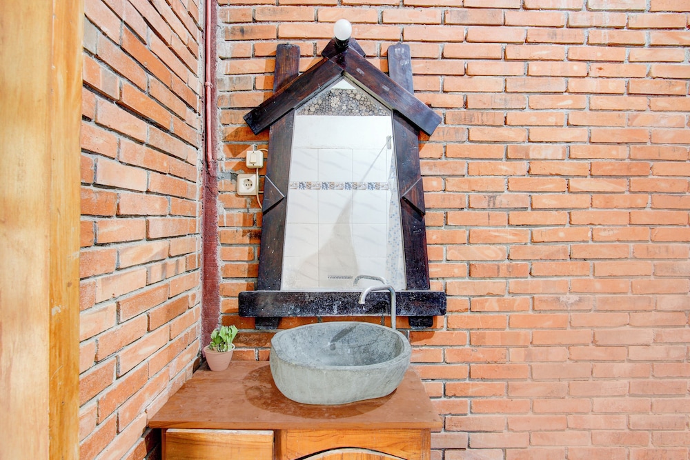 Hotel O Prawirotaman Near Keraton Yogyakarta Formerly Chez Laelik Guesthouse 27/37