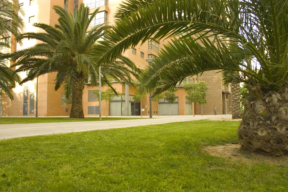 Apartamentos Plaza Picasso 63/71