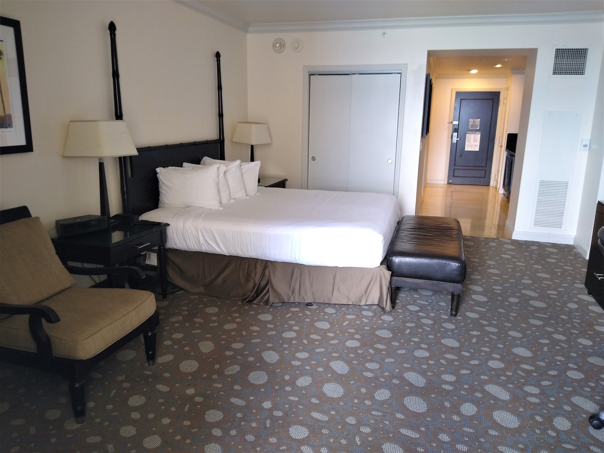 LUXURY, STUDIO, KING BED, OCEAN FRONT, KITCHEN