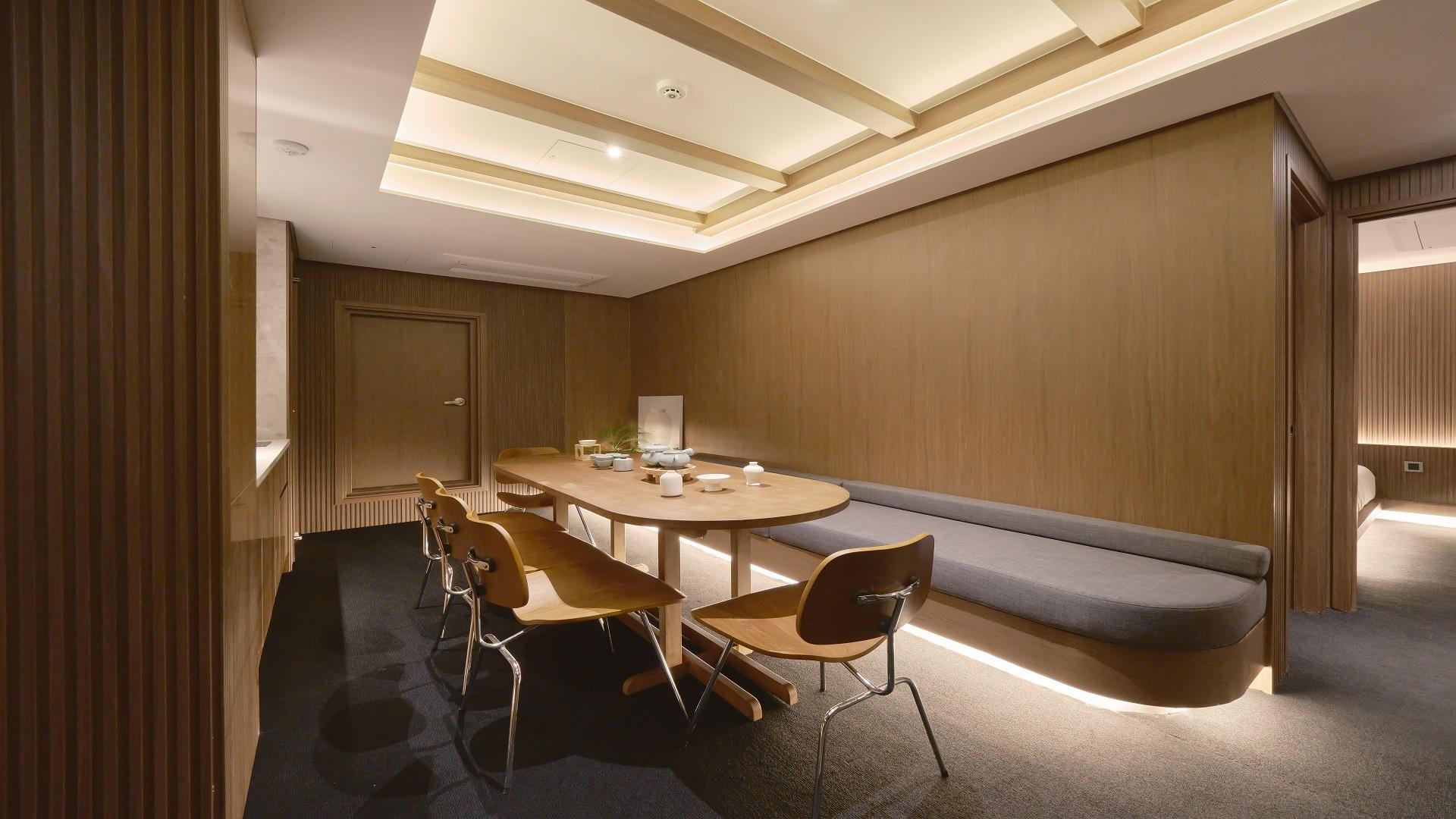 UH Suite The Myeongdong 39/52