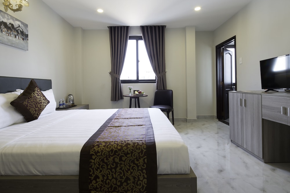Green Star Hotel 11/64