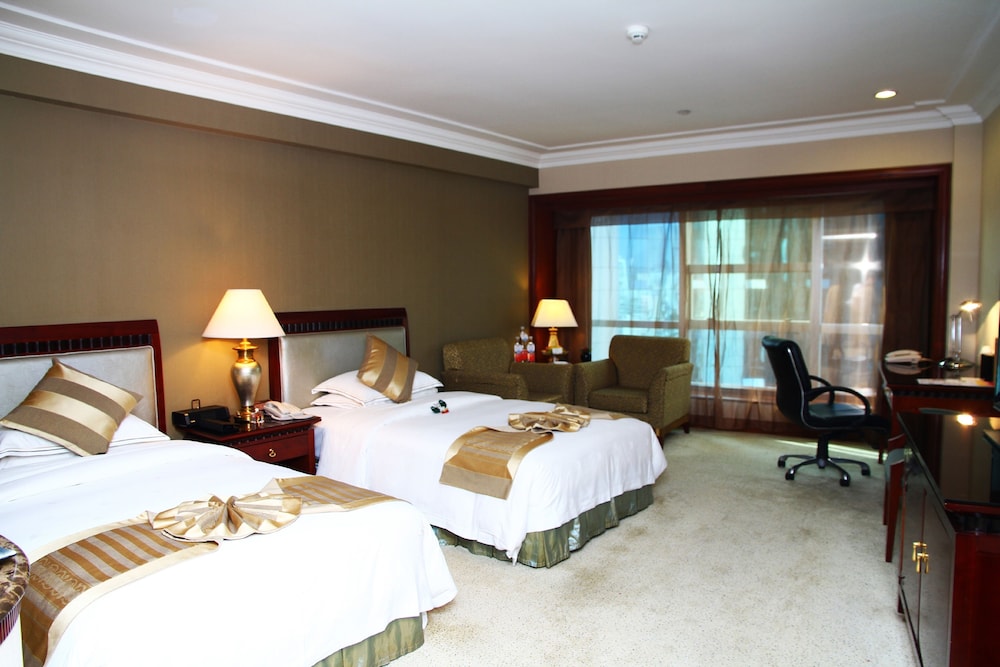 The Pavilion Hotel 10/50