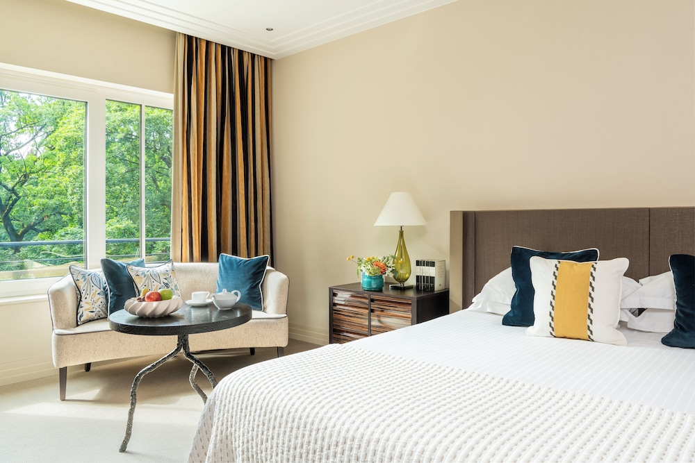Deluxe, King Bed, Park View, ROCCO FORTE THE CHARLES HOTEL 2/10