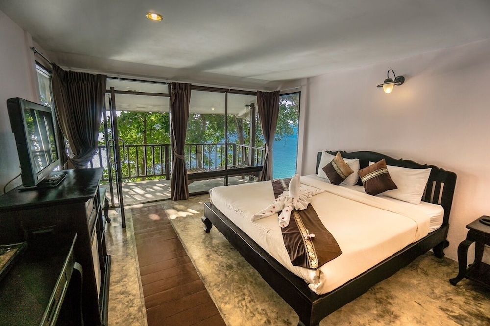 CHANG CLIFF RESORT 50/70