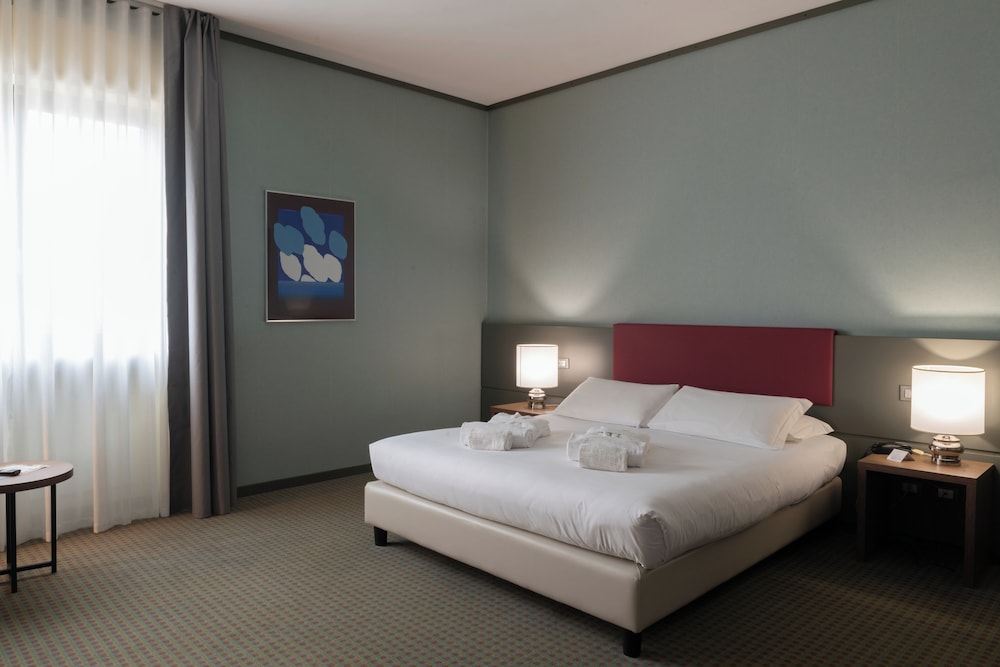 Mercure Hotel President Lecce 20/46