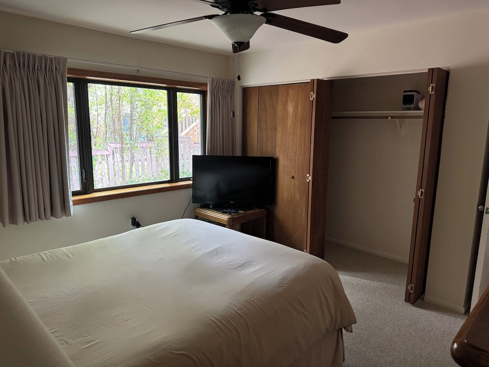 Shadow Mountain Lodge 21/68