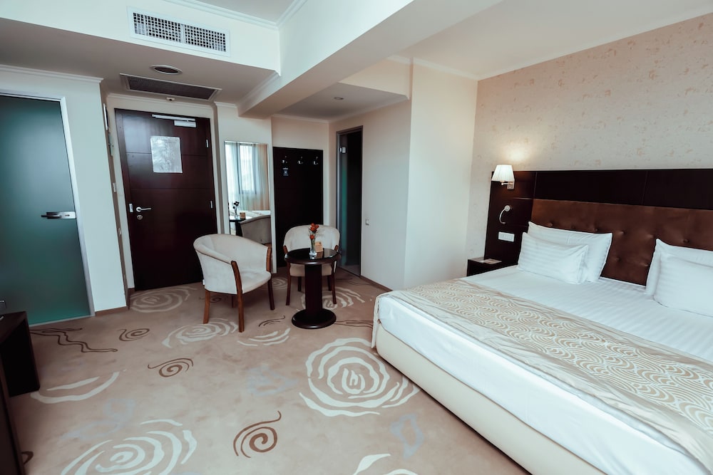 Grand Hotel Coroana 13/55