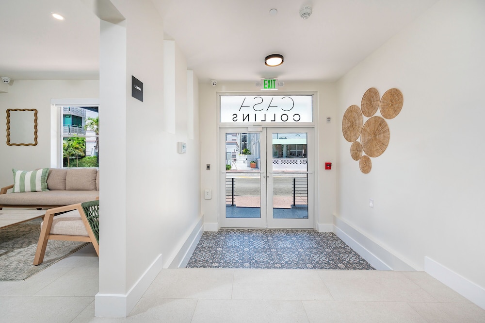Odyssey Hotel Of South Beach 50/50