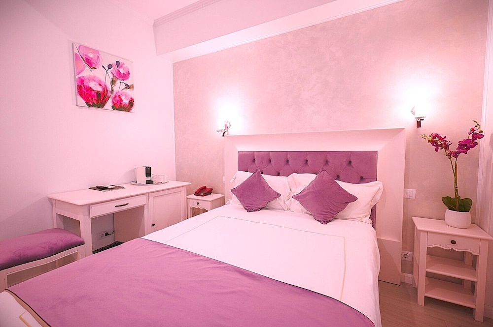 Old Town Boutique Hotel 18/50