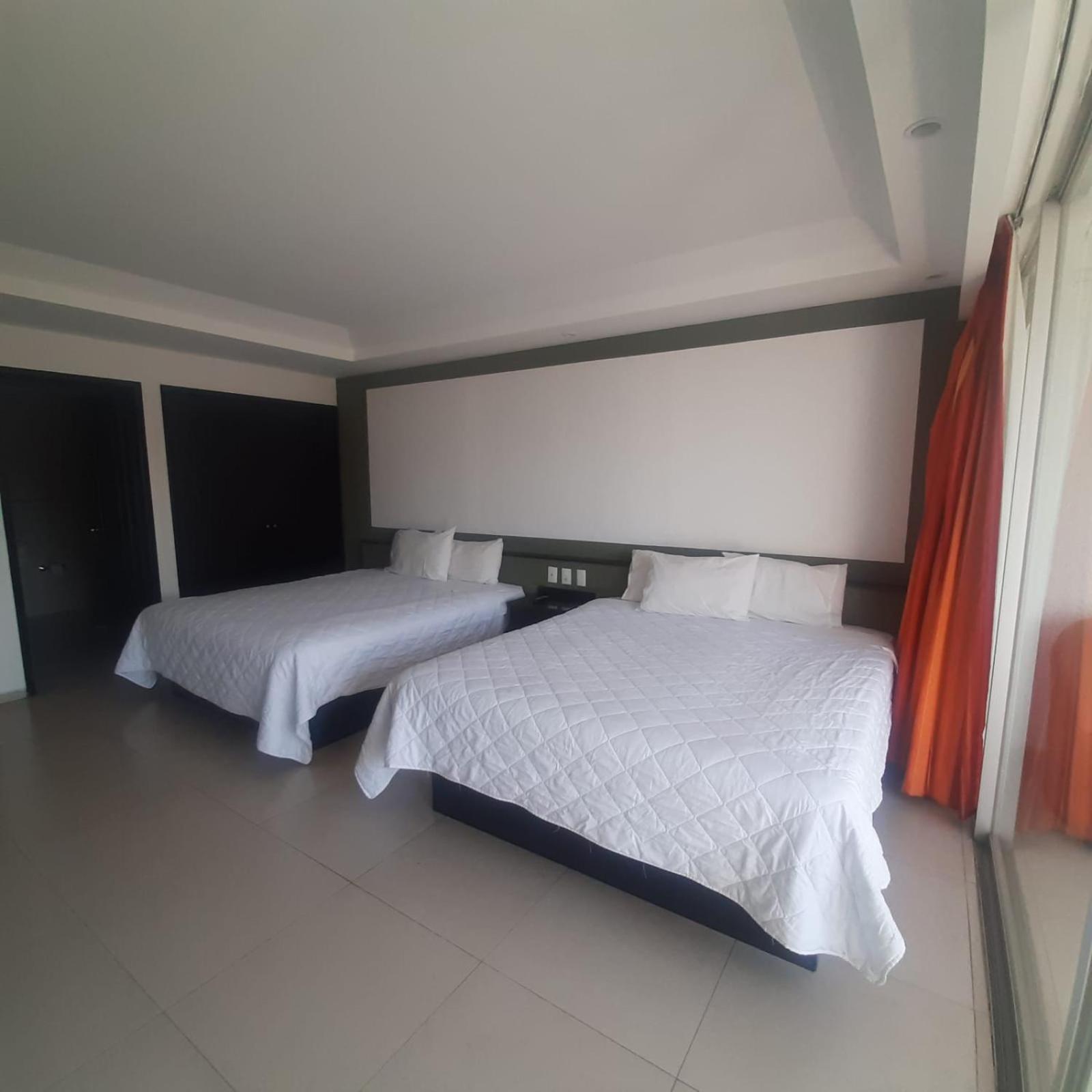 جناح رباعي، Hotel Borda Cuernavaca 6/10