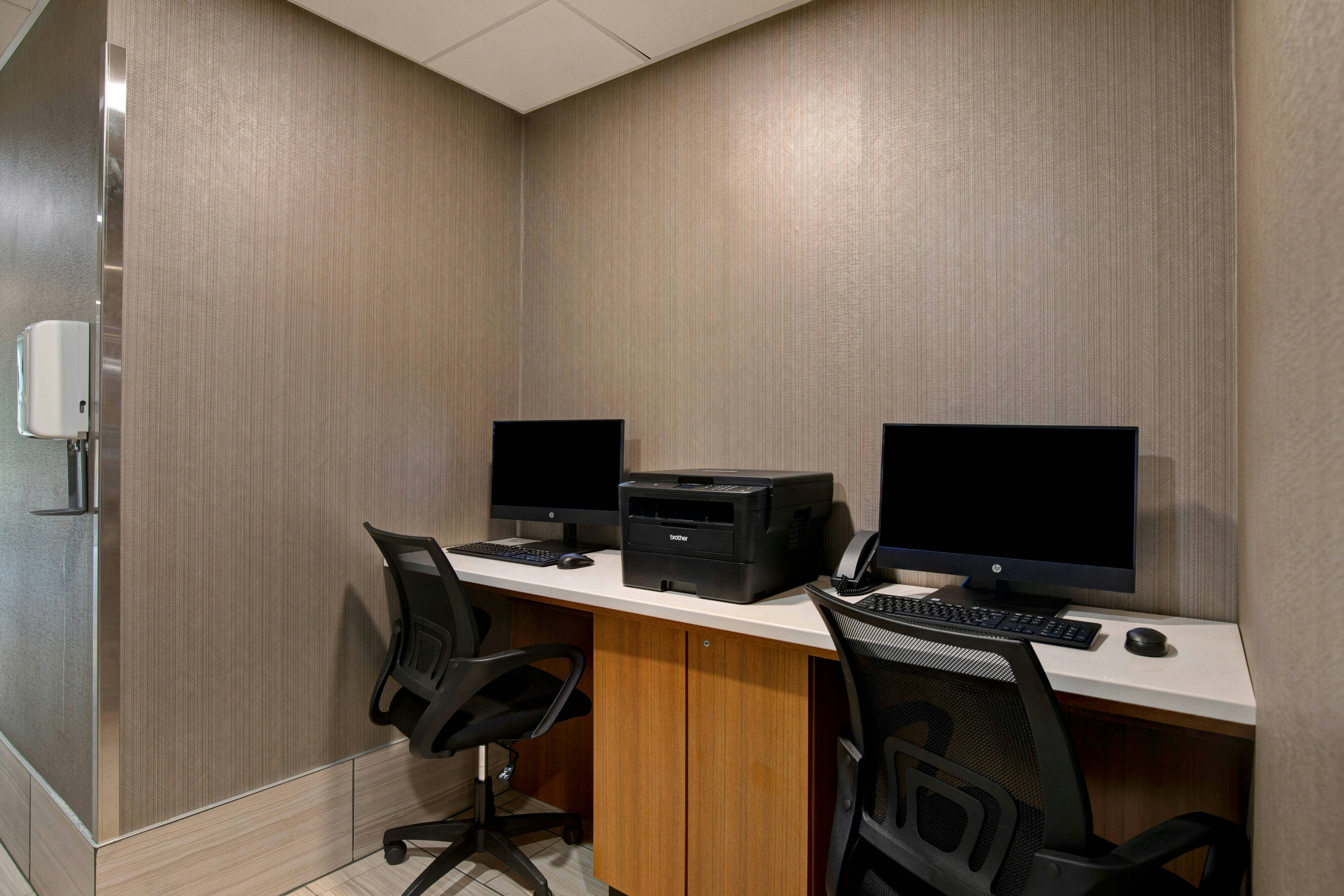 SpringHill Suites by Marriott Orangeburg 43/52