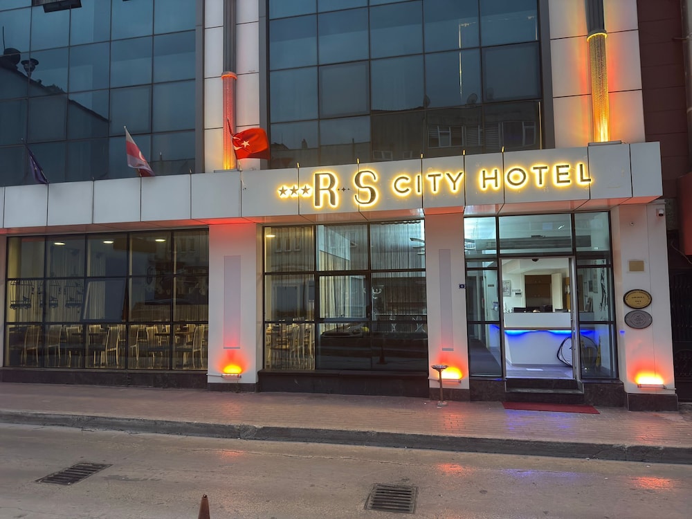 Sahin Hotel 2 4/36