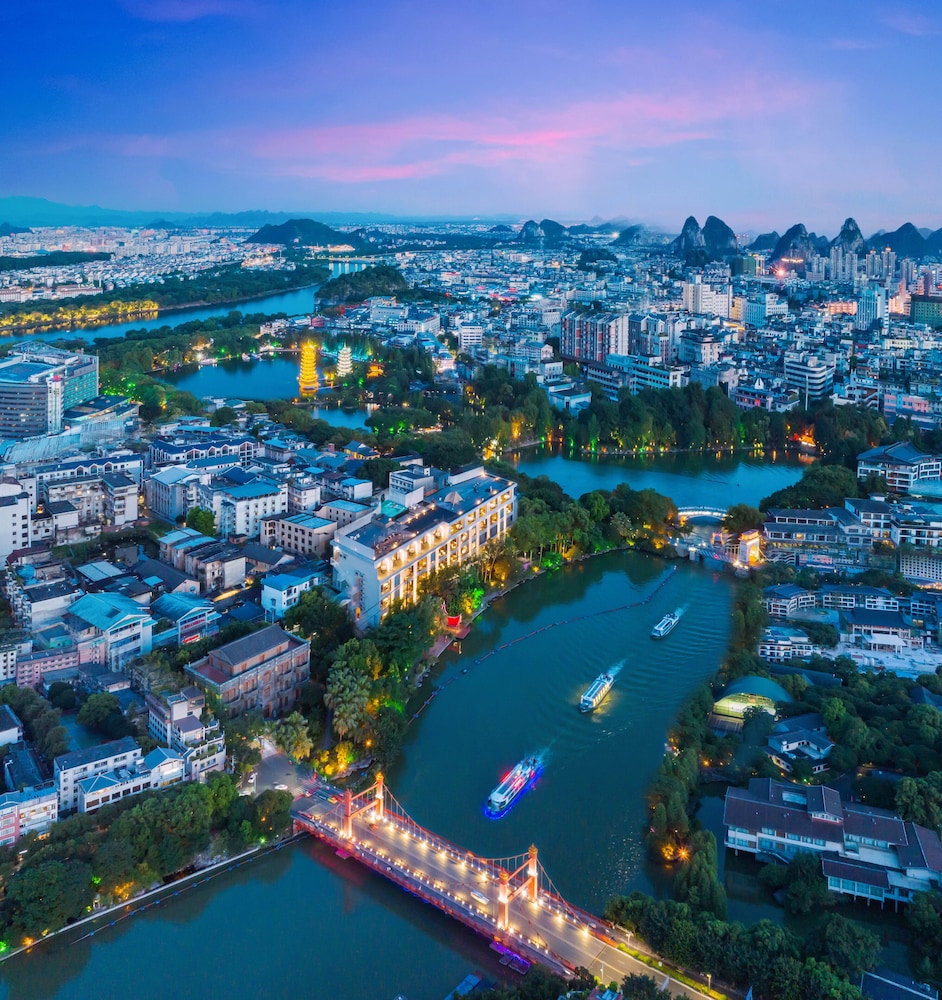 GuiLin Lijiang Wangyue Hotel 48/50