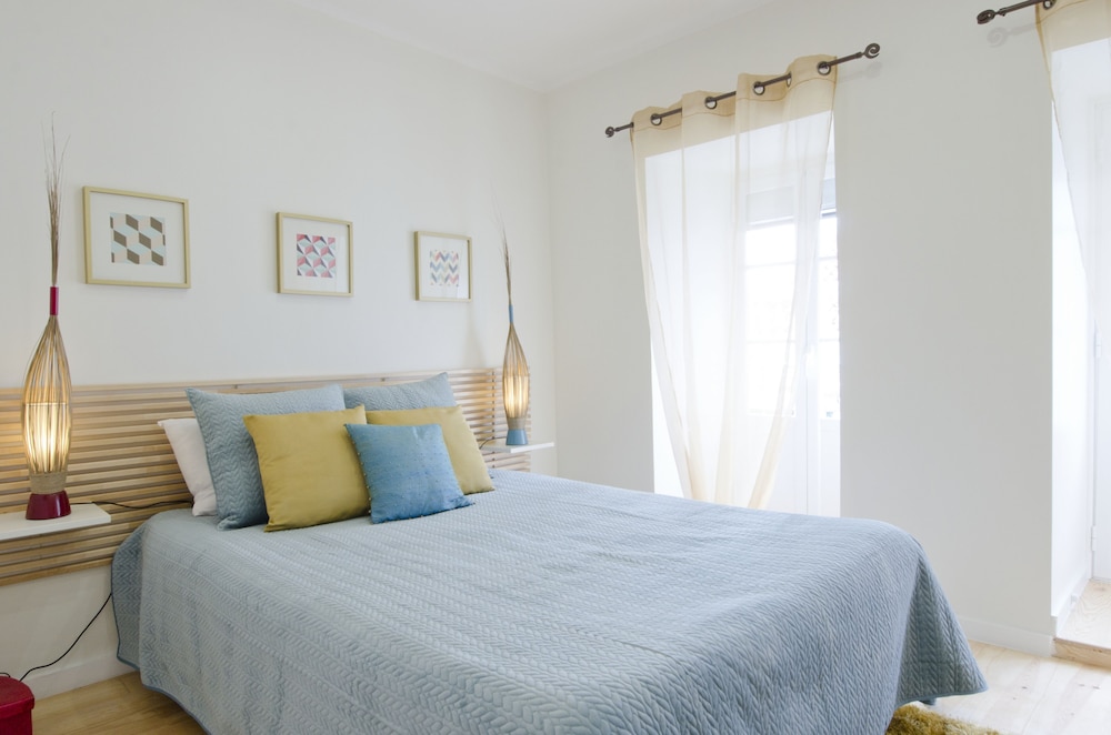 Lisbon Core Apartments In Bairro Alto Chiado 20/50